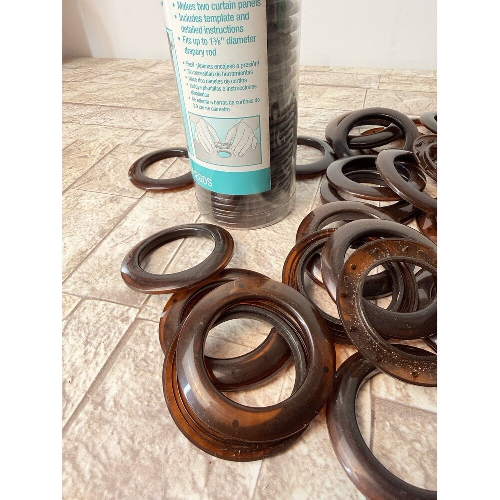 Dritz  Curtain Grommets 1 3/8”Inner Diameter Plastic 32 PCs Pkg-MARBLE Brown New - Picture 7 of 9